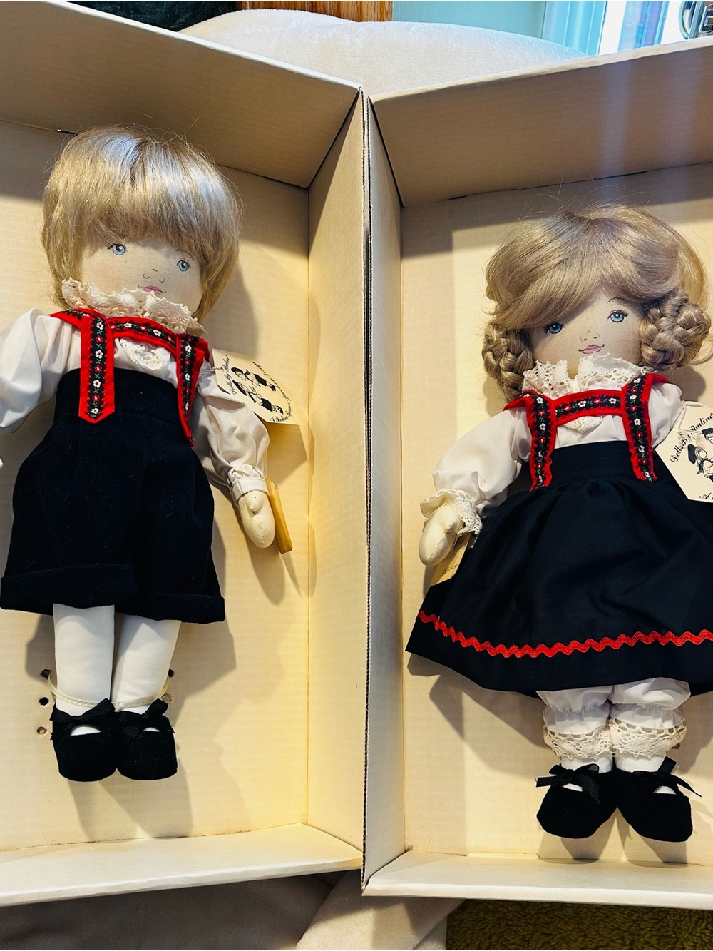 Pauline Bjonness Jacobsen Design Dolls 1984 Blonde hair, blue eyes Hans & Heidi